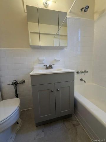 125 Bronx River Road 7A, Yonkers, NY 10704