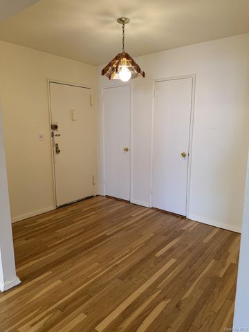 125 Bronx River Road 7A, Yonkers, NY 10704
