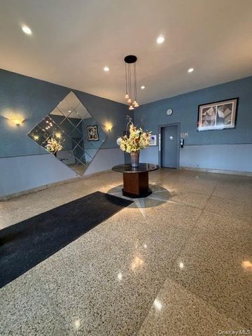 125 Bronx River Road 7A, Yonkers, NY 10704