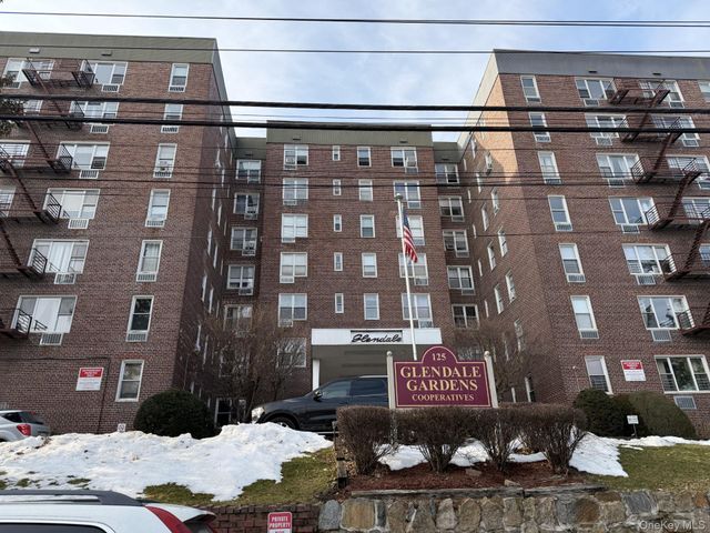 125 Bronx River Road 7A, Yonkers, NY 10704