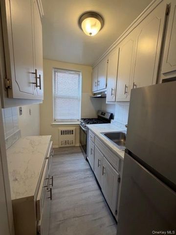 125 Bronx River Road 7A, Yonkers, NY 10704