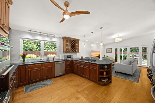 5524 Ocean View Boulevard, La Canada Flintridge, CA 91011