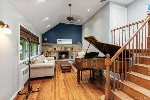 1 Cedar Drive, Huntington, NY 11743