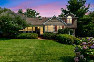 1 Cedar Drive, Huntington, NY 11743