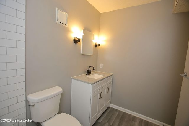 7066 Wildwood Cir 137, Louisville, KY 40291