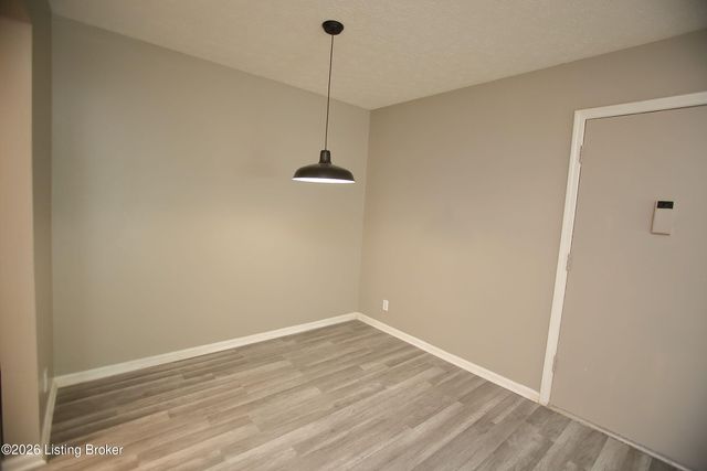 7066 Wildwood Cir 137, Louisville, KY 40291