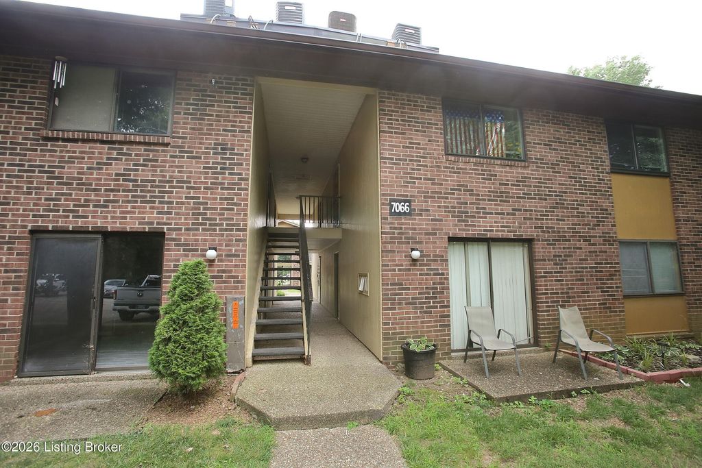 7066 Wildwood Cir 137, Louisville, KY 40291