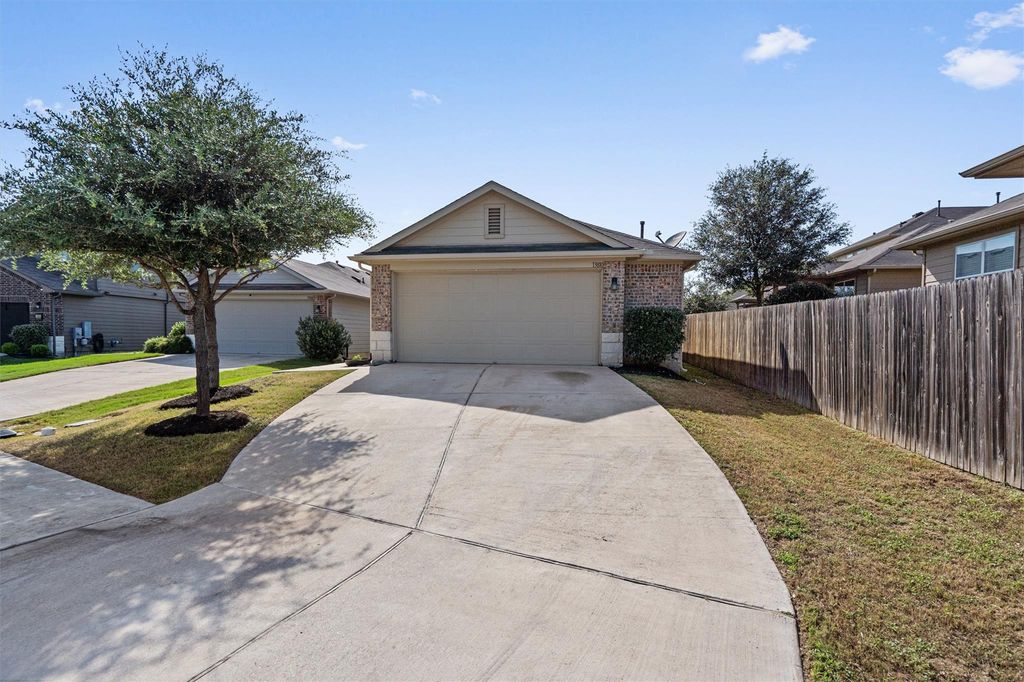 13810 Geelong DR, Pflugerville, TX 78660