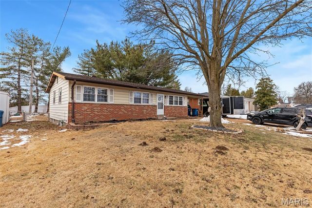 744 Mary Jo Lane, Hazelwood, MO 63042