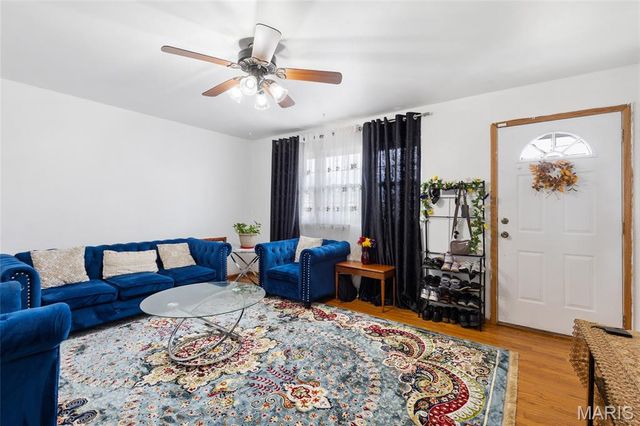 744 Mary Jo Lane, Hazelwood, MO 63042