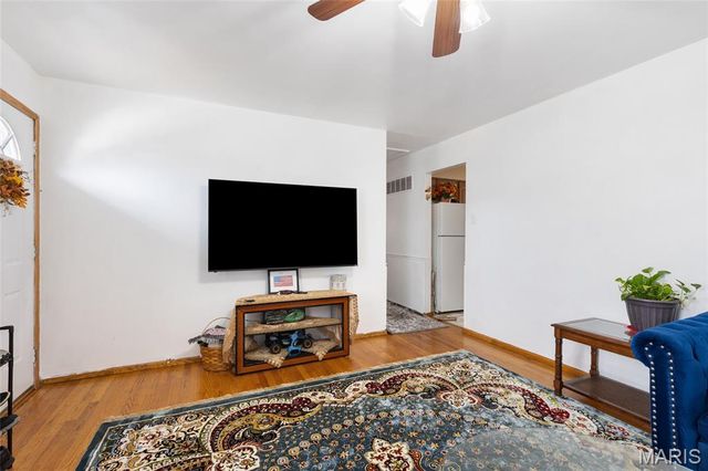 744 Mary Jo Lane, Hazelwood, MO 63042