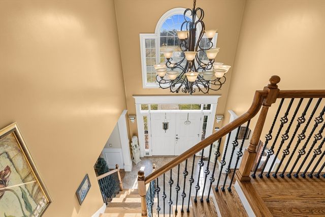 6 Meadowlark Drive, Rehoboth, MA 02769