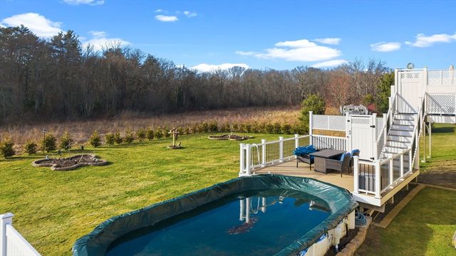 6 Meadowlark Drive, Rehoboth, MA 02769