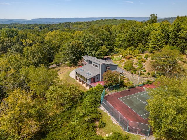 3411 Kings Cove Lane, Chattanooga, TN 37416