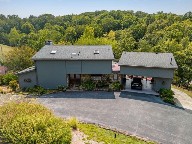 3411 Kings Cove Lane, Chattanooga, TN 37416
