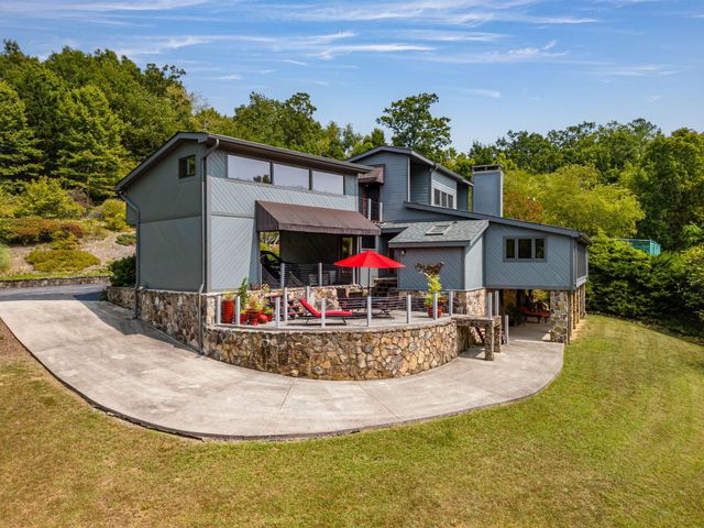 3411 Kings Cove Lane, Chattanooga, TN 37416