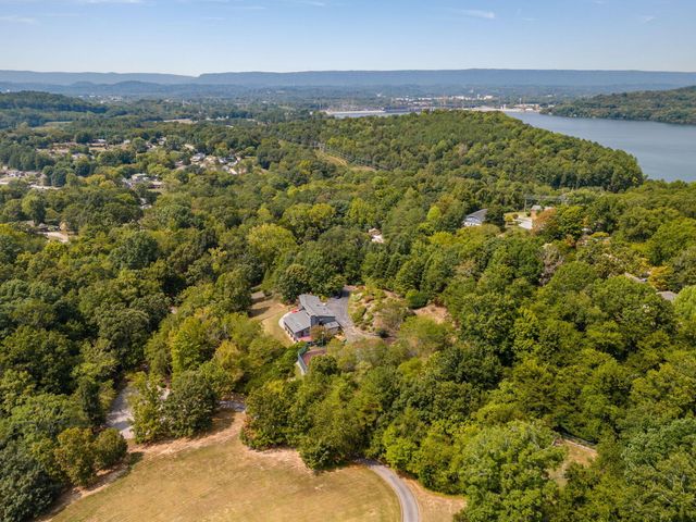 3411 Kings Cove Lane, Chattanooga, TN 37416
