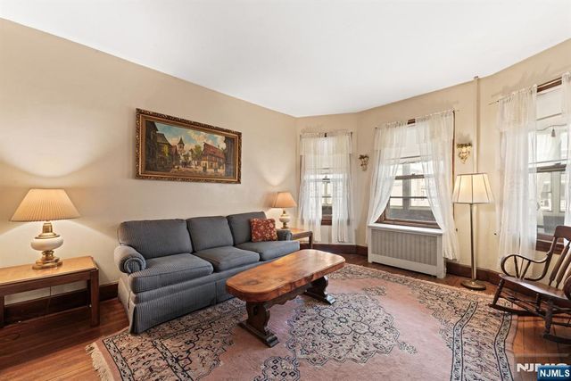 10 Beech Street, Rutherford, NJ 07070