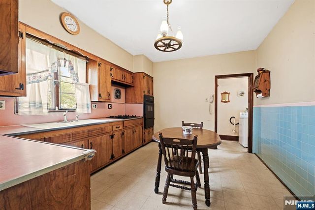 10 Beech Street, Rutherford, NJ 07070