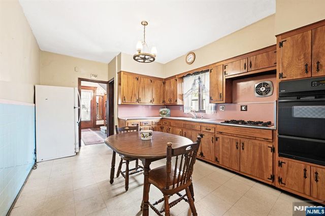 10 Beech Street, Rutherford, NJ 07070