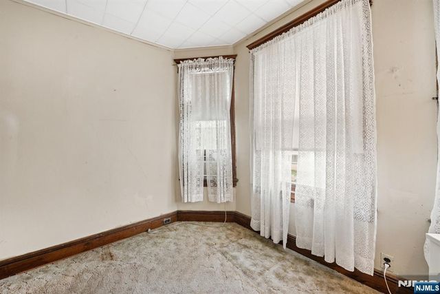 10 Beech Street, Rutherford, NJ 07070