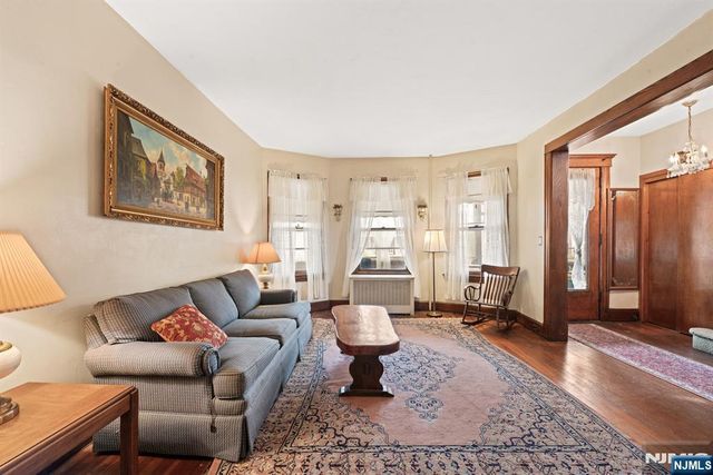 10 Beech Street, Rutherford, NJ 07070