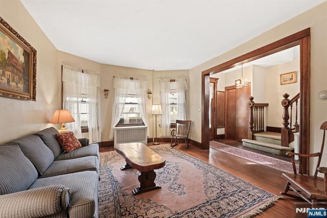 10 Beech Street, Rutherford, NJ 07070