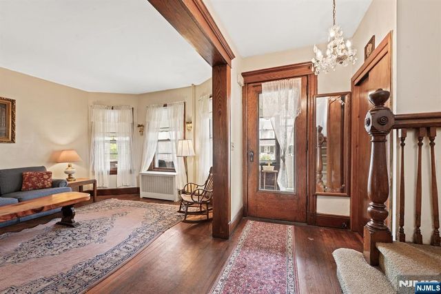 10 Beech Street, Rutherford, NJ 07070