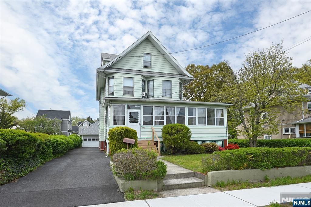 10 Beech Street, Rutherford, NJ 07070
