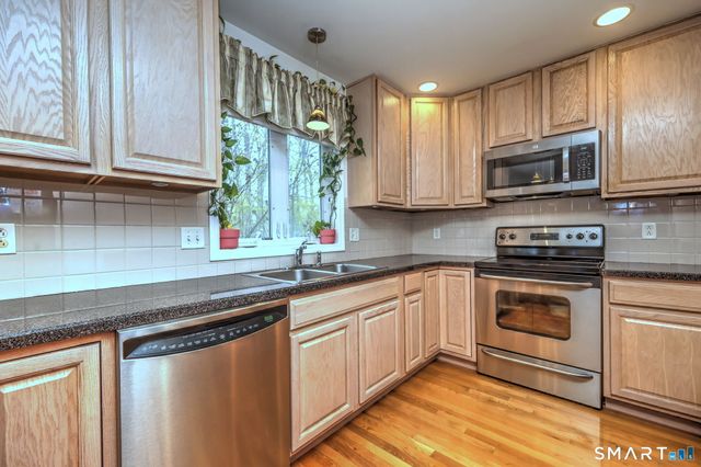 157 Burritt Street 9, Southington, CT 06479