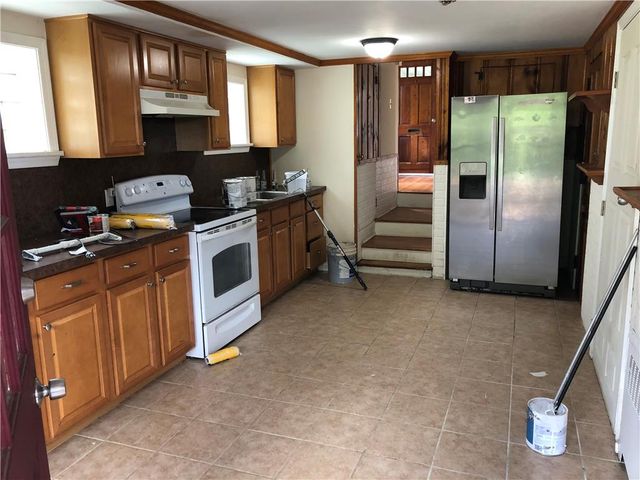 135 North Cedar Street, Nazareth Boro, PA 18064