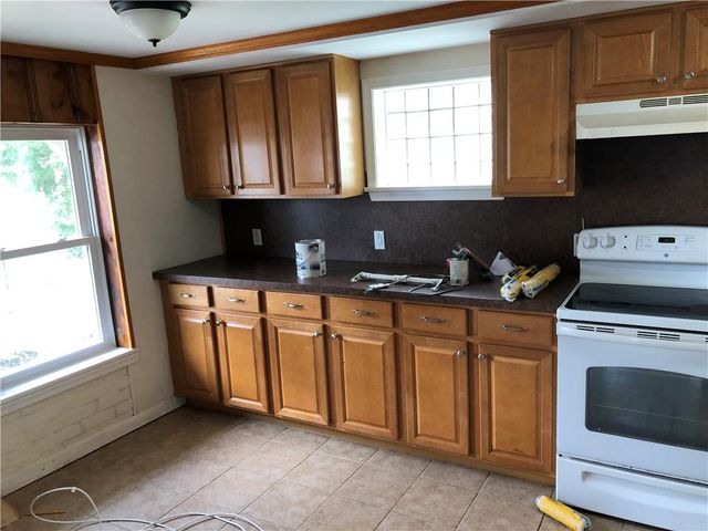 135 North Cedar Street, Nazareth Boro, PA 18064