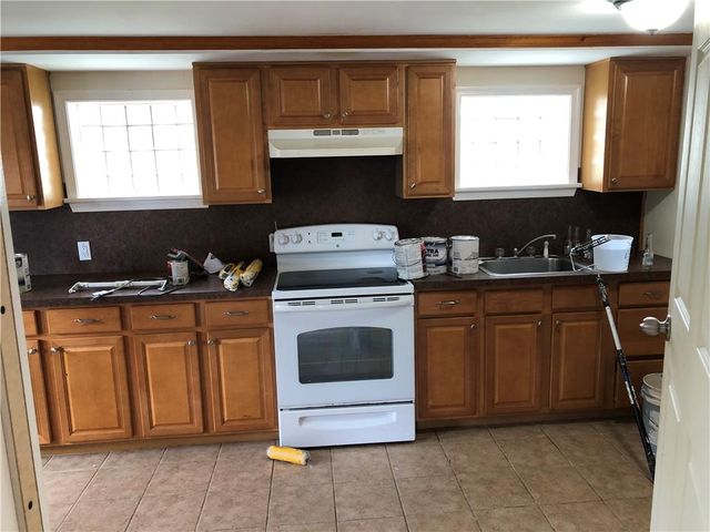 135 North Cedar Street, Nazareth Boro, PA 18064