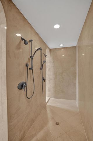 2425 Middle River Drive, Fort Lauderdale, FL 33305