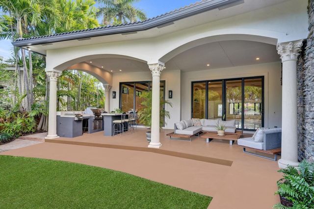 2425 Middle River Drive, Fort Lauderdale, FL 33305