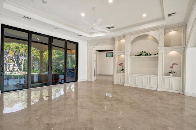 2425 Middle River Drive, Fort Lauderdale, FL 33305