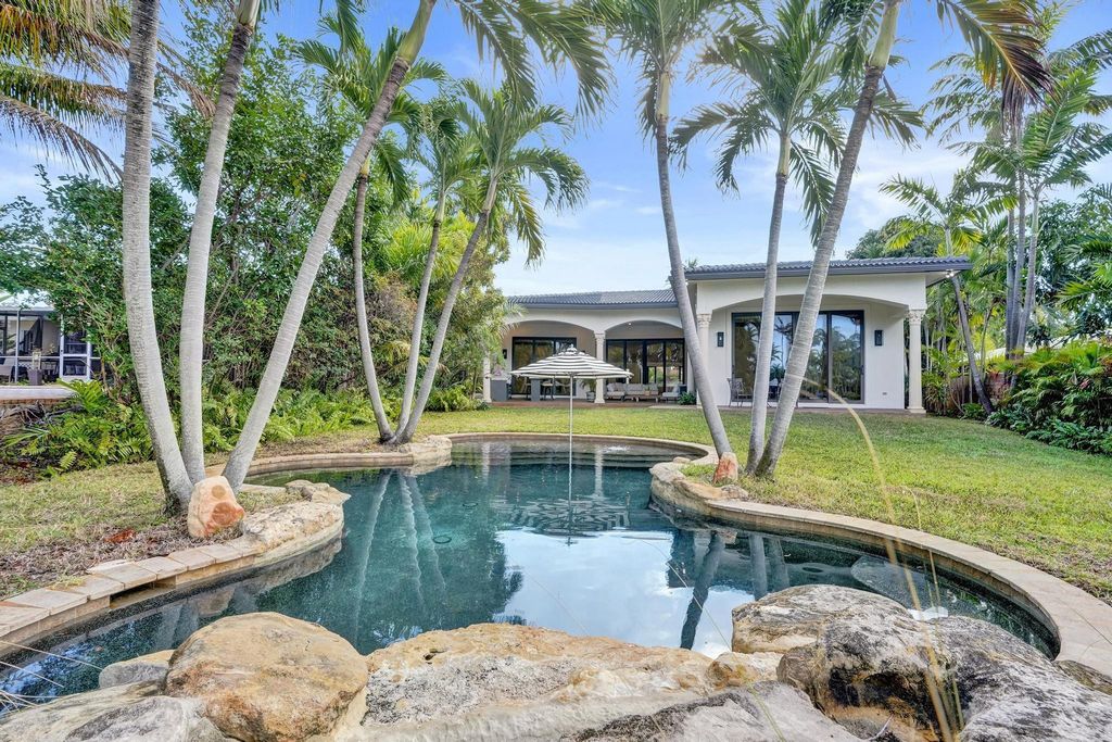 2425 Middle River Drive, Fort Lauderdale, FL 33305