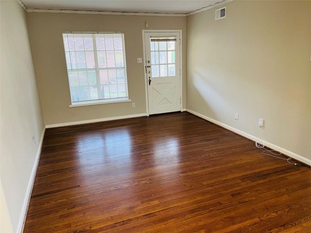 6235 Saint Moritz Avenue, Dallas, TX 75214