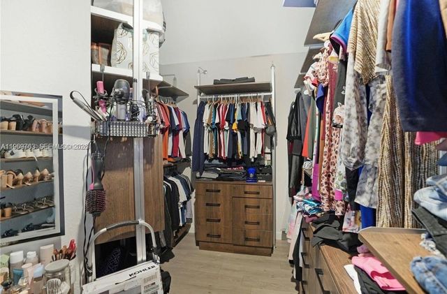 10321 SW 232nd St, Cutler Bay, FL 33190