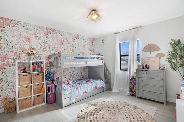 10321 SW 232nd St, Cutler Bay, FL 33190