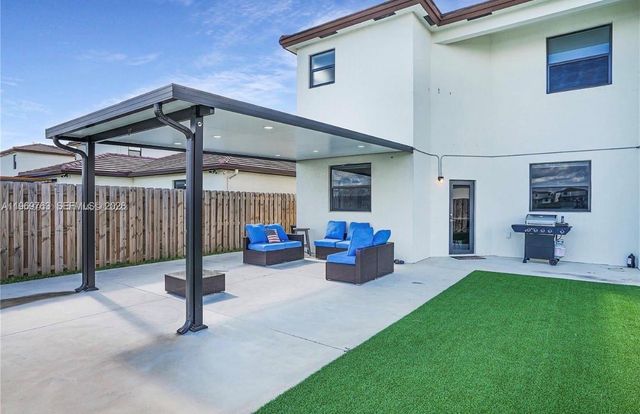 10321 SW 232nd St, Cutler Bay, FL 33190