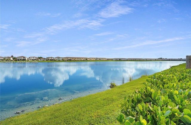 10321 SW 232nd St, Cutler Bay, FL 33190