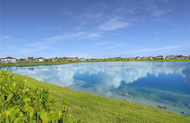 10321 SW 232nd St, Cutler Bay, FL 33190