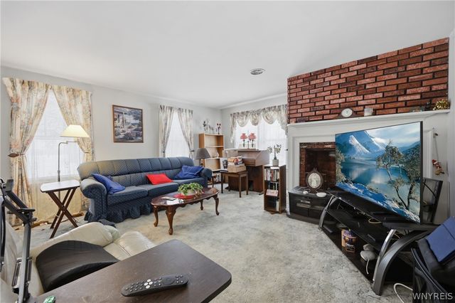 7127 Kinne Road, Lockport Town, NY 14094