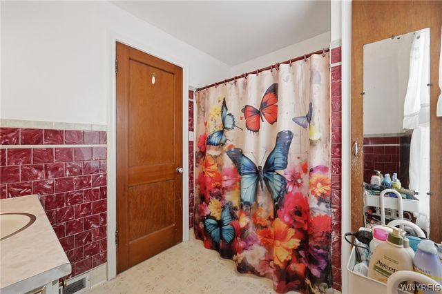 7127 Kinne Road, Lockport Town, NY 14094