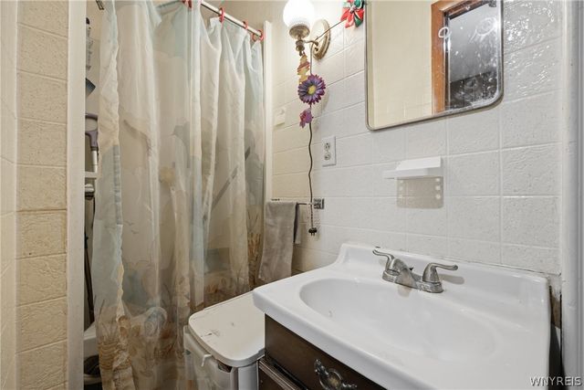 7127 Kinne Road, Lockport Town, NY 14094