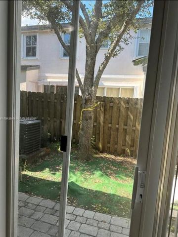 152 SE 29th Ave 4, Homestead, FL 33033