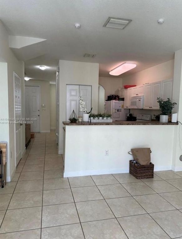 152 SE 29th Ave 4, Homestead, FL 33033