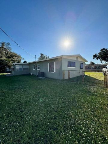 27 GARNET AVENUE, Titusville, FL 32796