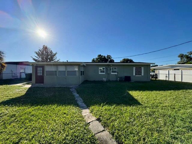 27 GARNET AVENUE, Titusville, FL 32796